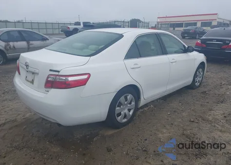 2007 Toyota Camry Le z USA, uszkodzony, nr VIN JTNBE46K373073121